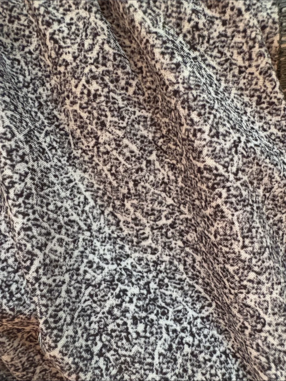 Lululemon Hotty Hot Size 6 Shorts 2.5